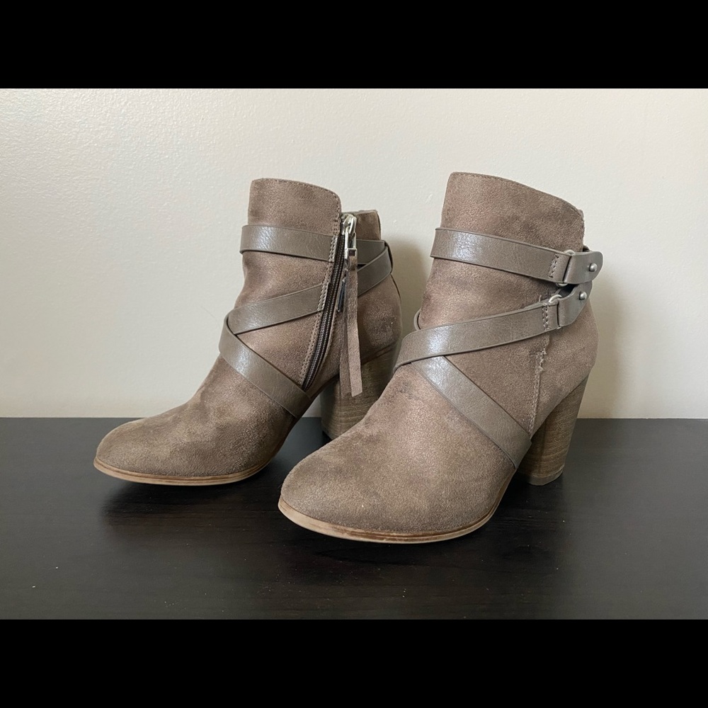 Tan suede bootie